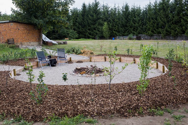 Lagerfeuerstelle gemulcht Gartenblog